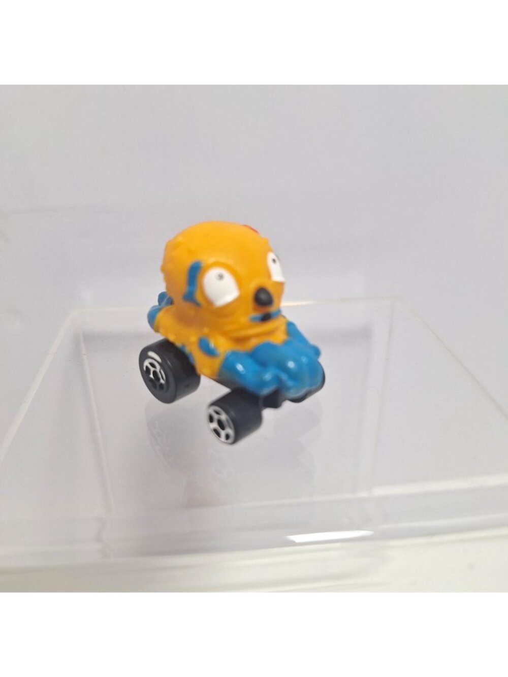 Trash Wheels Moose Octopus Racer Mini Orange & Blue - Picture 13 of 13
